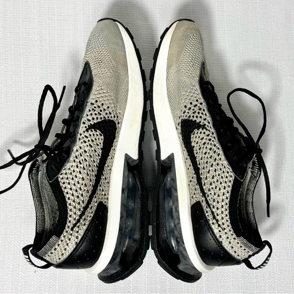 Nike Air Max Flyknit Racer Sneakers Womens Size 7.5 Sesame Black/Ocean Cube EUC - Picture 11 of 14